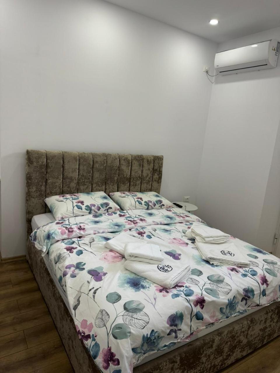 טיראנה Vila 21 At Blloku Area מראה חיצוני תמונה