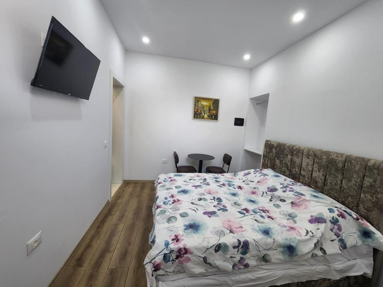 טיראנה Vila 21 At Blloku Area מראה חיצוני תמונה
