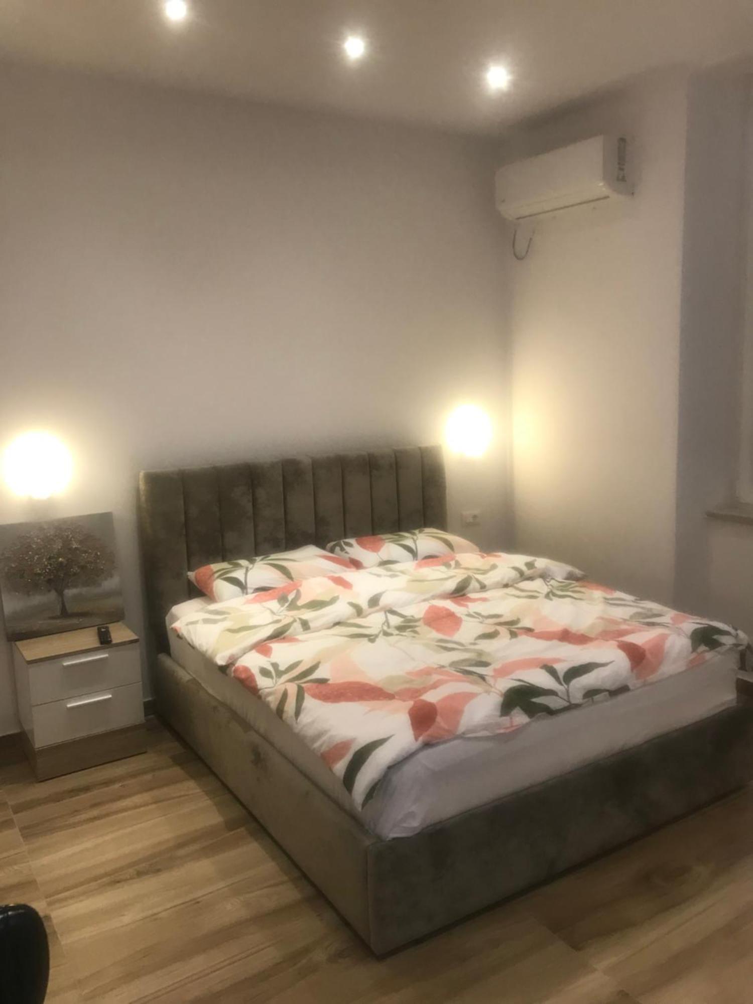 טיראנה Vila 21 At Blloku Area מראה חיצוני תמונה